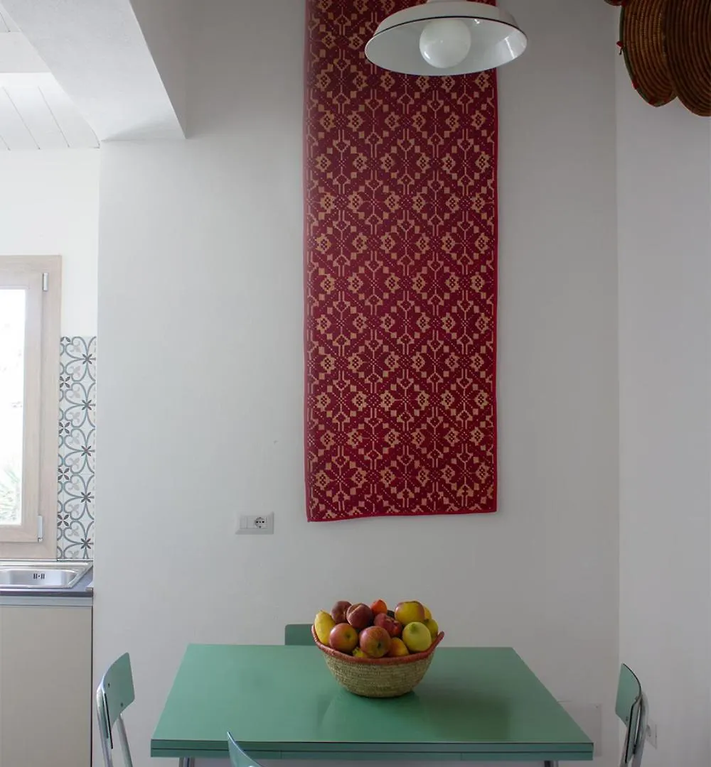 Guest house Is Puddas De Monica Guesthouse Cagliari Italy